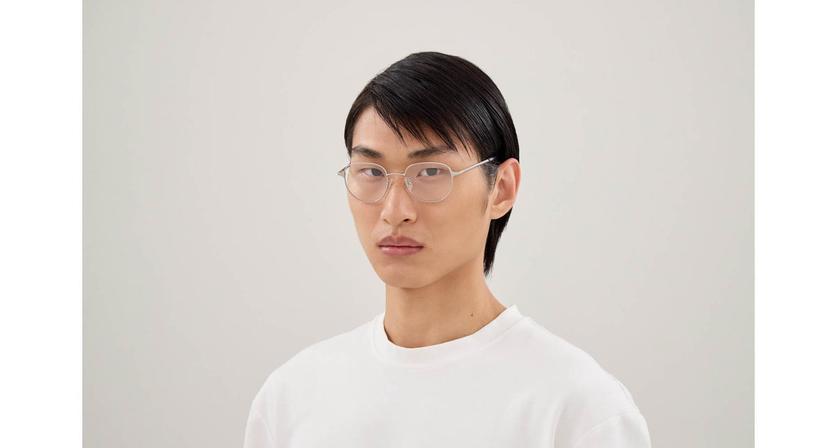 Alexander McQueen AM0590O 001