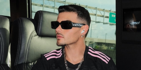 Spanish singer Abraham Mateo was seen wearing black and white Dolce&Gabbana DG6187 501/87 sunglasses in his Instagram post, June 2024.