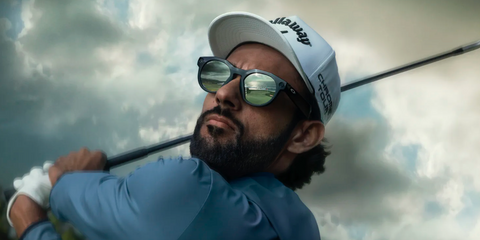 Professional golfer Akshay Bhatia was seen wearing black Oakley Meta Hstn OW8002 03 Prizm Polarised Smart Glasses in the Oakley Super Bowl 2026 commercial.