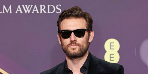 Actor Alex Pettyfer was seen wearing the iconic Ray-Ban Wayfarer 2140 901 Black sunglasses at the 2025 EE BAFTA Film Awards in London. Shop online now on Pretavoir