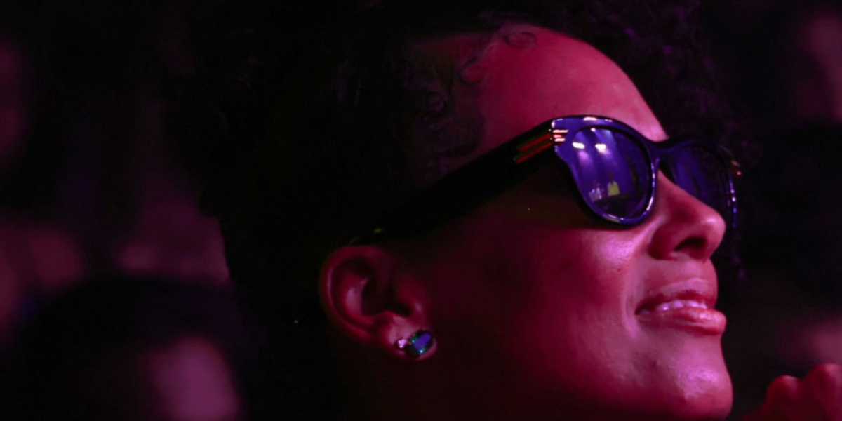 Alicia Keys wears Bottega Veneta BV1103S 001 sunglasses at the 67th Annual Grammy Awards - buy online.