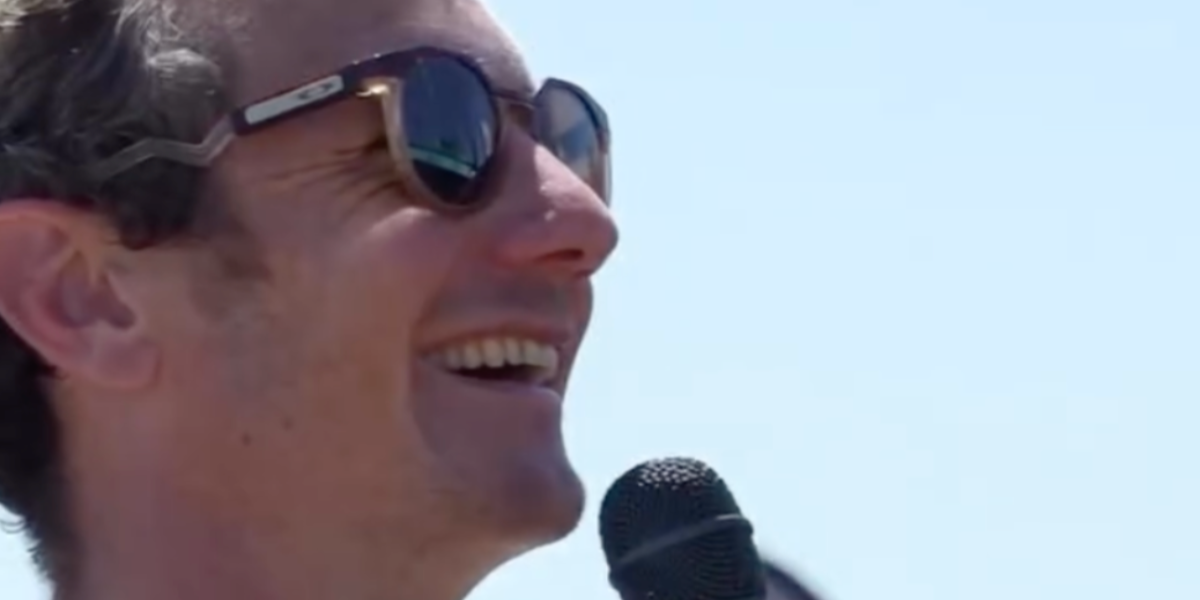 Triathlete Alistair Brownlee was seen wearing brown and transparent beige Oakley HSTN OO9242 07 Prizm sunglasses at the Great Yorkshire Show, July 2025. Shop online now on Pretavoir