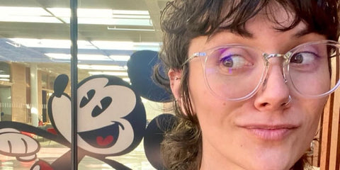 Actress, singer, and dancer Alyson Stoner was seen wearing transparent Ray-Ban RB 7140 2001 optical glasses in her Instagram post, February 2024. Shop online now on Pretavoir