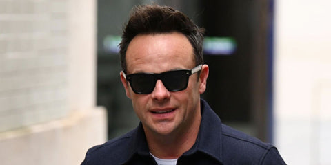 Television presenter Ant McPartlin was seen wearing black Oliver Peoples N.04 Sun OV5552SU 1731/P2 Polarised sunglasses outside Britain's Got Talent studio. Shop online now on Pretavoir