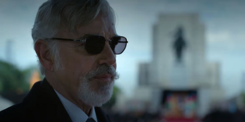 Billy Bob Thornton was seen wearing gunmetal and tortoiseshell Persol 2471S 513/31 sunglasses in 2022 movie "The Gray Man". Shop online now on Pretavoir