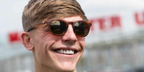 Brandon Williams was seen wearing striped brown Maui Jim Koko Head H737 10M sunglasses in the Maui Jim x Manchester United campaign.