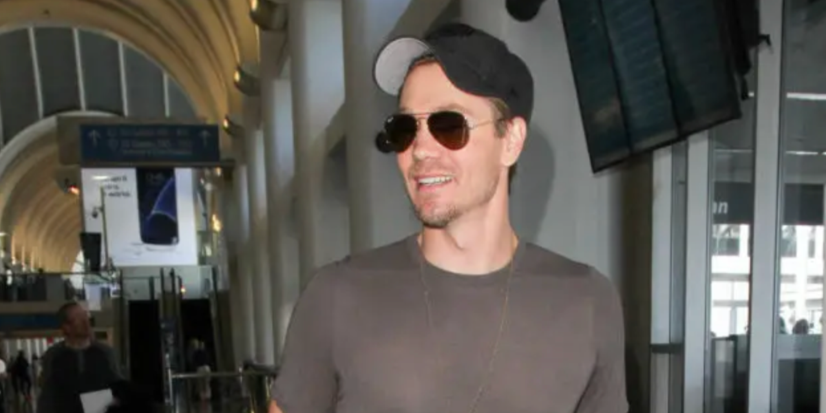 Chad Michael Murray was seen wearing Ray-Ban Aviator 3025 001/57 Polarised sunglasses with brown lenses at Los Angeles International Airport