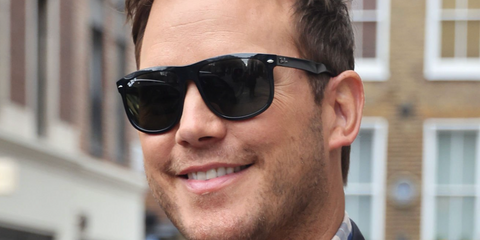 Chris Pratt wears Ray-Ban Boyfriend sunglasses in black - buy online.