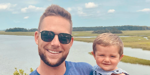 YouTuber Cody Jones of Dude Perfect was seen wearing black Maui Jim Keokea 447-02 square sunglasses in his Instagram post, July 2021.