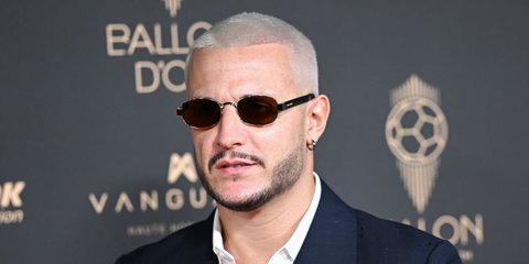 DJ Snake was seen wearing gold Saint Laurent Sun SL 706 001 sunglasses with brown lenses at the 69th Ballon D'Or in Paris. Shop online now on Pretavoir