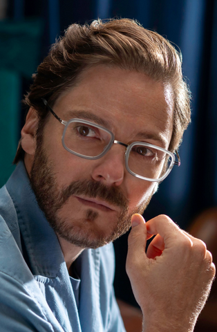 German-Spanish actor was seen wearing ic! berlin Turo Shiny Graphite and Matte Sky Grey optical glasses in the ic! berlin 2024 campaign as the Brand Ambassador. Shop online now on Pretavoir