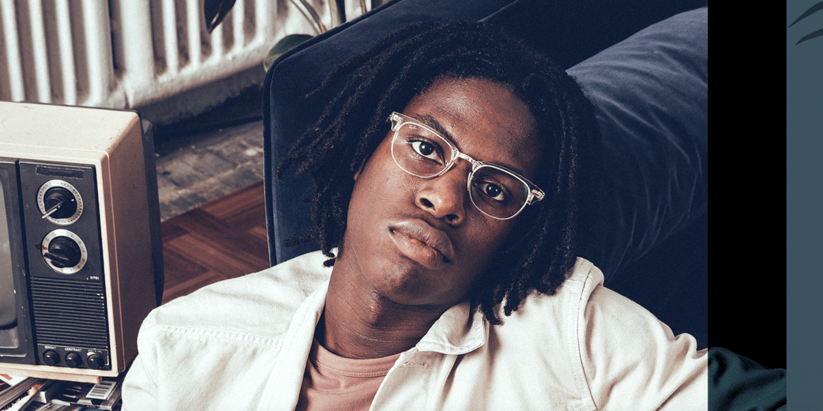 Canadian singer Daniel Caesar was seen wearing transparent Ray-Ban Clubmaster Optical RB 5154 2001 glasses in a Hypebeast feature.