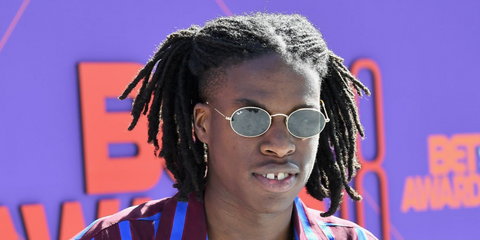 Canadian singer Daniel Caesar was seen wearing gold Ray-Ban RB 3547N 001 oval sunglasses at the BET Awards 2018.