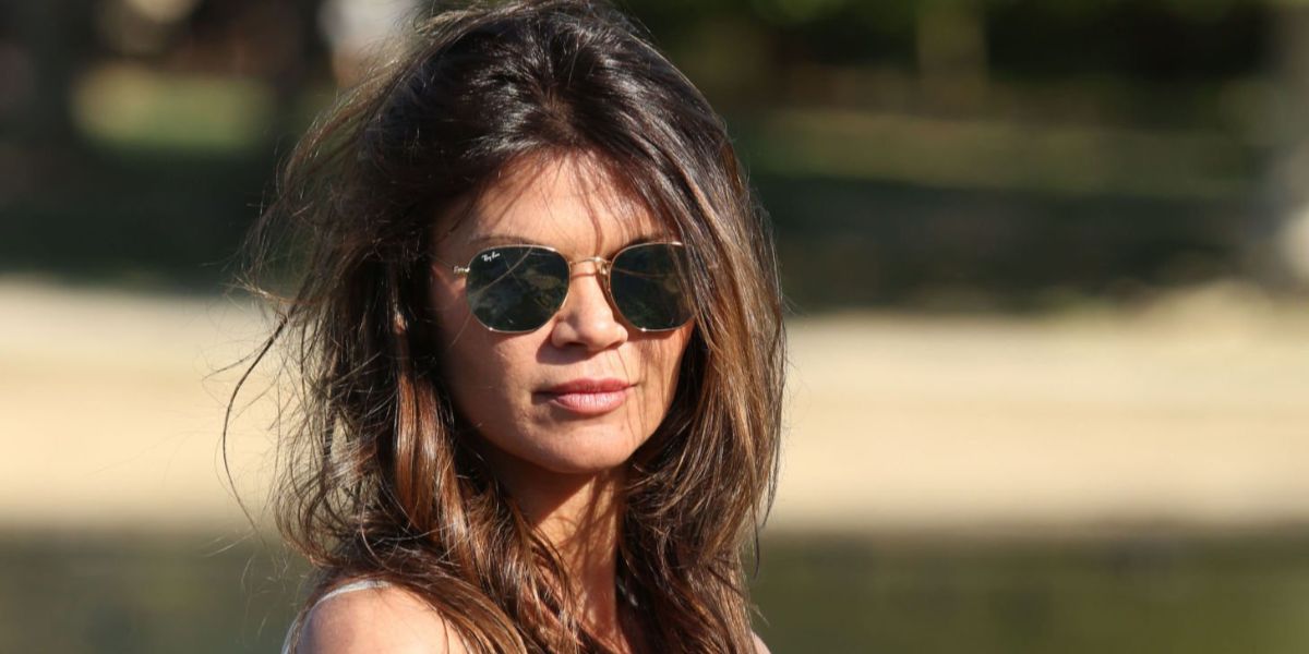 Actress Danielle Vasinova was seen wearing Ray-Ban RB 3548N 001 Hexagonal Gold With Flat Lenses sunglasses in Los Angeles, March 2017. Shop online now on Pretavoir