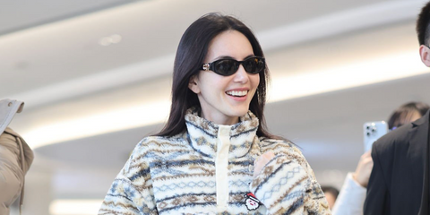 Thai actress Davika Hoorne was seen wearing black Gucci GG1660S 001 sunglasses at Chendu International Airport, China, December 2025.