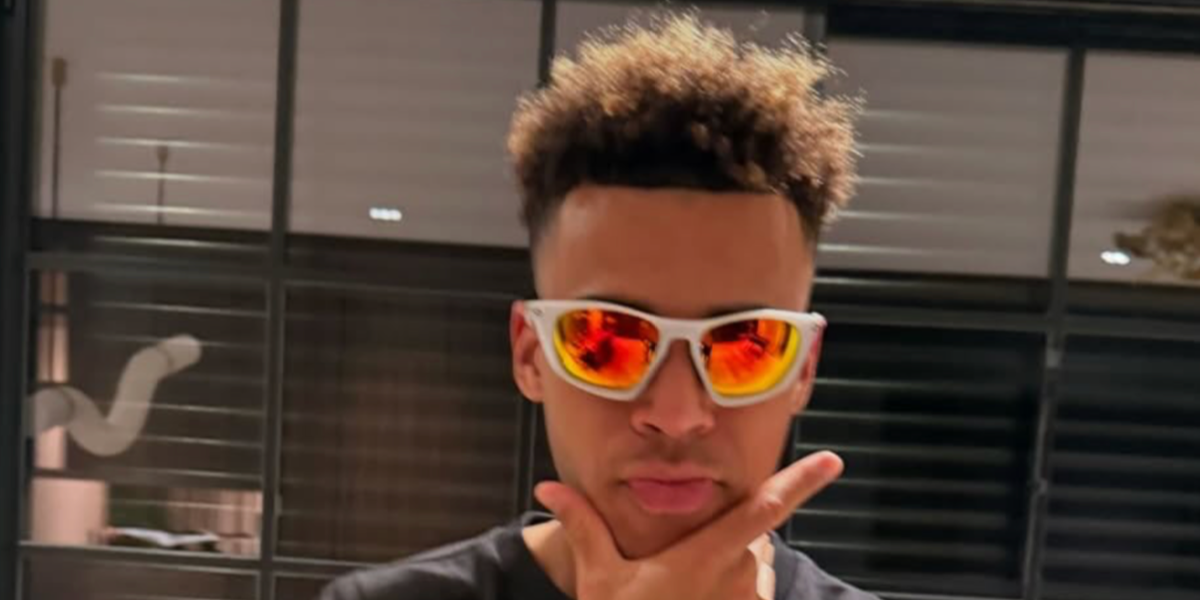 French footballer Desire Doue was seen wearing white Oakley Lateralis OO9431 10 sunglasses with Prizm road Polarised lenses
