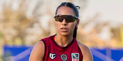 Mexican female quarterback Diana Flores was seen wearing black Oakley Radar EV Path OO9208 52 Prizm sunglasses in her Instagram post, March 2025