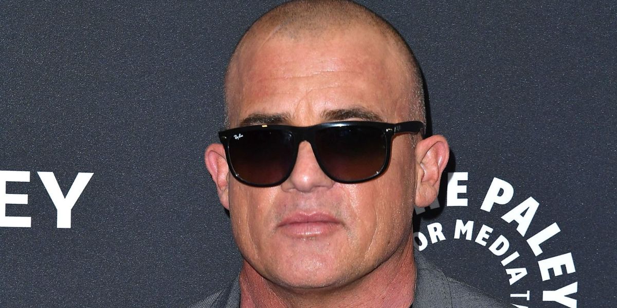 Prison Break actor Dominic Purcell was seen wearing black Ray-Ban Boyfriend RB 4147 6095/85 sunglasses with brown gradient lenses in Beverly Hills, March 2017. Shop online now on Pretavoir