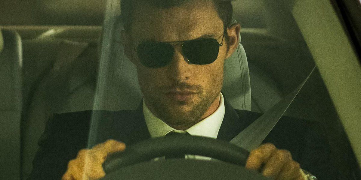 Ed Skrein was seen wearing gunmetal Ray-Ban Caravan 3136 004 sunglasses in The Transporter: Refueled