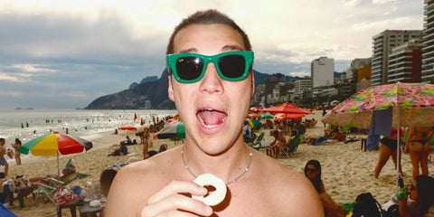 Internet personality Edu Maruri was seen wearing green Ray-Ban Wayfarer Puffer RB 4940 6834/87 sunglasses in his Instagram post, January 2026.