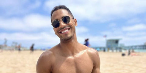 Actor Elliot Knight was seen wearing gold Ray-Ban Hexagonal RB 3548N 001/58 Polarised sunglasses.
