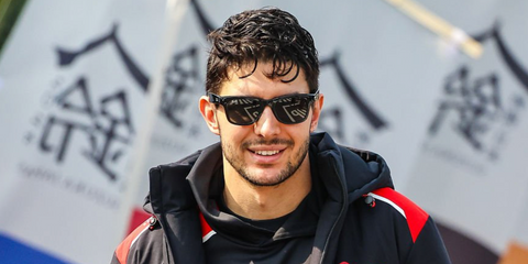 French celebrity and Formula racer Esteban Ocon was seenw earing black Ray-Ban Meta Wayfarer Gen 2 RW4012 601/71 Smart Glasses at the F1 Japanese Grand Prix, March 2026.