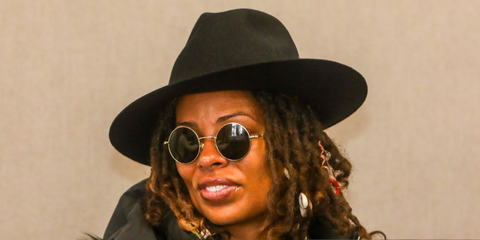 Winner of America's Next Top Model cycle 3 Eva Marcille was seen wearing gold Gucci GG1649S 007 round sunglasses in Houston, Texas, January 2025. Shop online now on Pretavoir