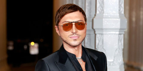 Fashion and beauty entrepreneur Evangelo Bousis was seen wearing gold Tom Ford Jaden TF1017 30E sunglasses with yellow lenses at the LACMA Art+Film Gala 2025. Shop online now on Pretavoir