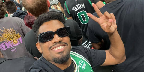 Brazilian actor and former footballer Felipe Gabriel Xavier was seen wearing black Gucci GG1325S 001 sunglasses in his Instagram post, June 2024. Shop online now on Pretavoir