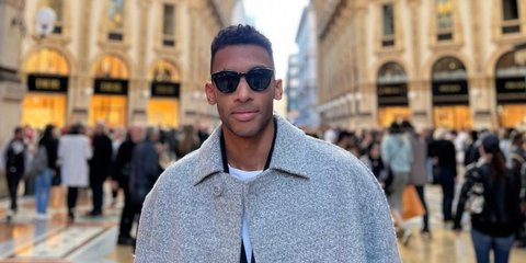 Tennis champion Felix Auger-Aliassime was seen wearing black Oliver Peoples N.05 Sun OV5547SU 1731/P2 Polarised sunglasses in Milan, shared through his Instagram post