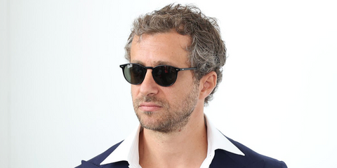 Italian director Francesco Carrozzini was seen wearing black Oliver Peoples Riley Sun OV5004SU 1005/P1 Polarised sunglasses at the 83rd Venice Film Festival 2026.