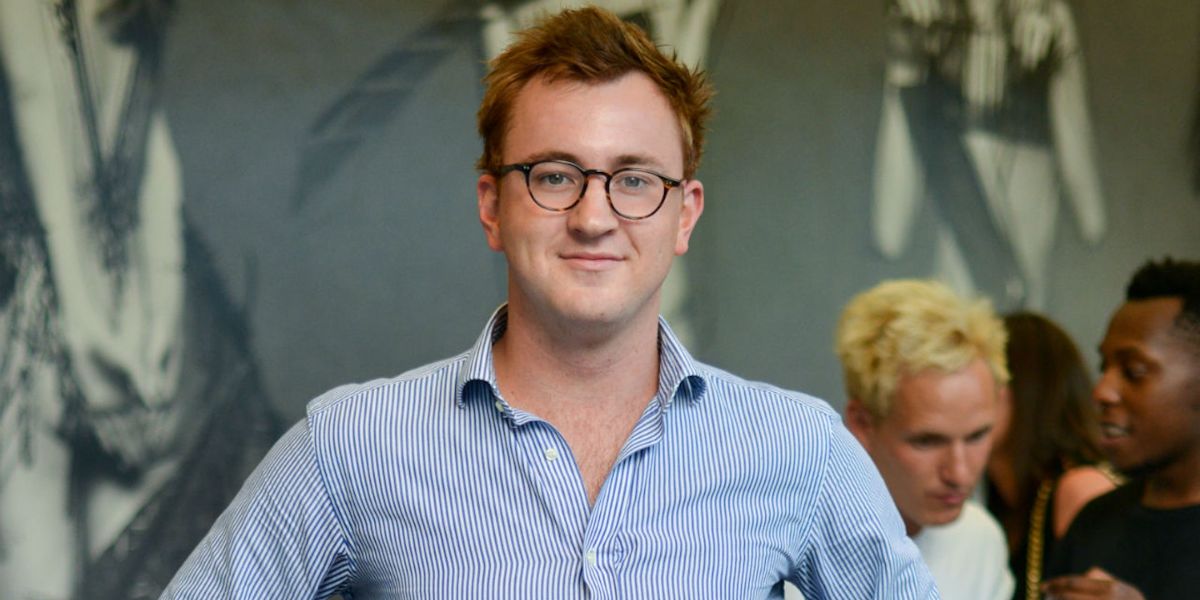 Entrepreneur and television personality Francis Boulle of Made In Chelsea was seen wearing Oliver Peoples Riley R OV5004 1003 Cocobolo optical glasses. Shop online now on Pretavoir