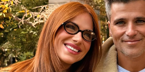 Brazilian actress Giovanna Ewbank was seen wearing tortoiseshell Miu Miu MU 04ZS VAU08N Blue Control oval sunglasses in Japan, shared through her Instagram post in November 2025.