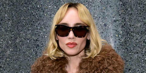 Canadian singer Goldie Boutilier, formerly known as Goldilox, was seen wearing tortoiseshell Bottega Veneta BV1103S 002 sunglasses outside ABC Studios in New York City, November 2025. Shop online now on Pretavoir