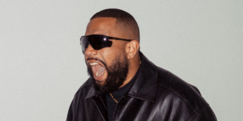 DJ and producer Gordo was seen wearing black Oakley M2 Frame XL OO9343 01 sunglasses in his Spotify portal.