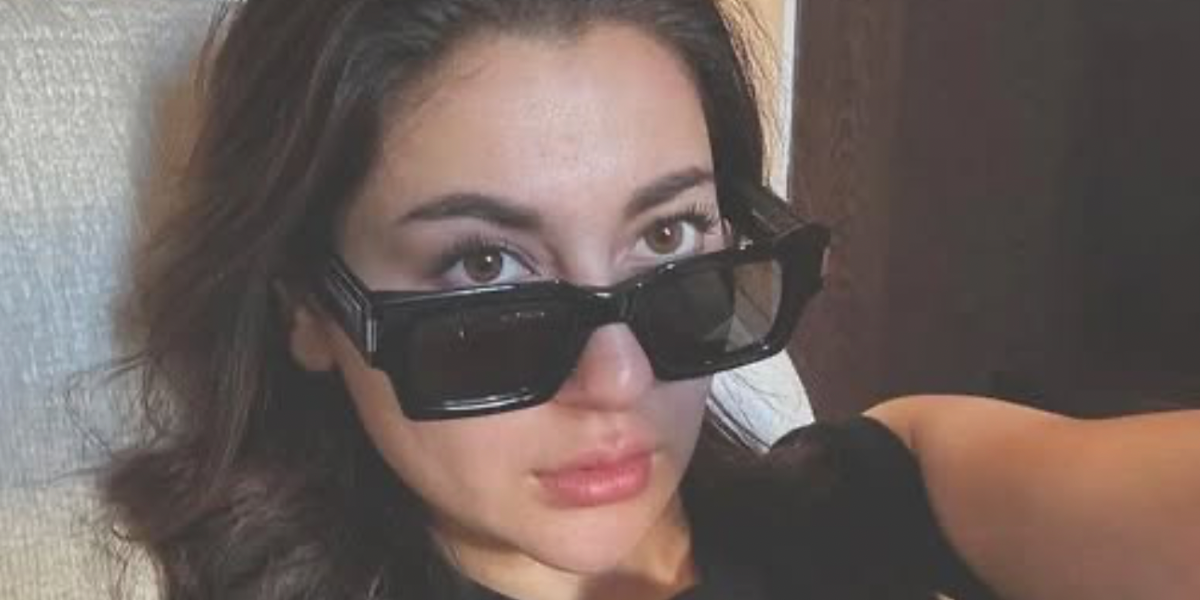 Pakistani actress Hania Aamir was seen wearing black Saint Laurent SL 572 001 sunglasses in her social media selfie. Shop online now on Pretavoir