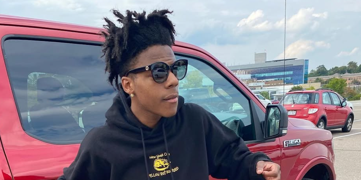 Livestreamer and content creator IShowSpeed was seen wearing black Gucci GG0035SN 001 round sunglasses in his Instagram post, October 2021.