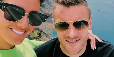Footballer Jamie Vardy of Leicester City was seen wearing Ray-Ban Aviator 3025 001/51 Gold/Light Brown Gradient sunglasses in June 2020. Shop online now on Pretavoir