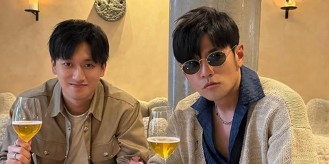 Taiwanese actor and singer Jay Chou, pictured with F1 racer Zhou Guanyu, was seen wearing gold Ray-Ban Oval RB 3547N 001/R5 sunglasses with blue lenses in their collaborative Instagram post, July 2025. Shop online now on Pretavoir