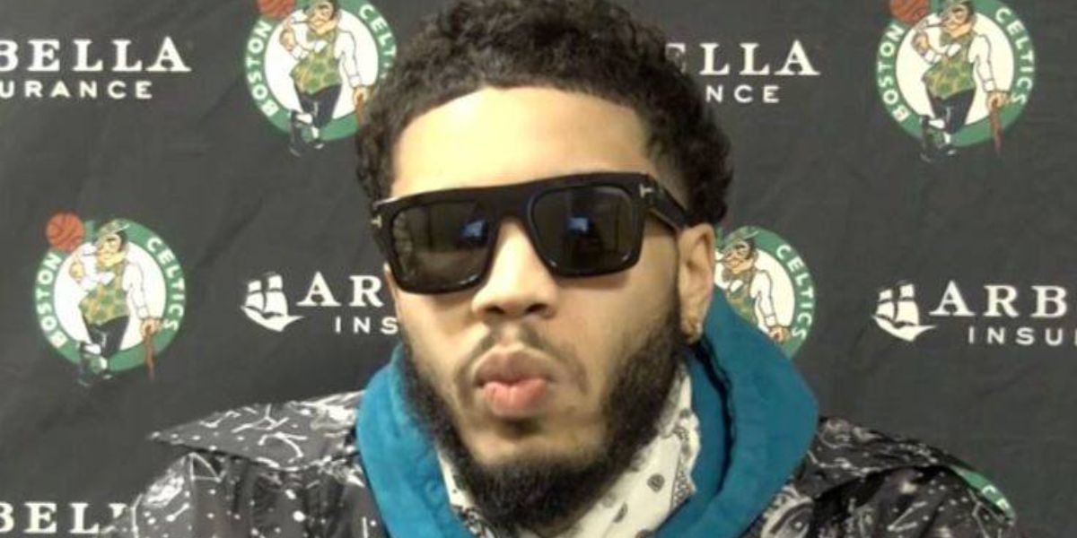 Basketball athelte Jayson Tatum of Boston Celtics was seen wearing black Tom Ford Fausto TF711 01A sunglasses in a press conference