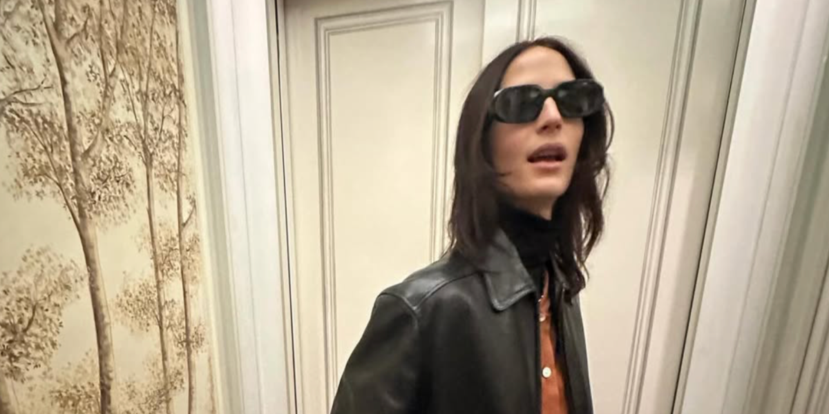 French model and girlfriend of Jake Gyllenhaal, Jean Cadieu, was seen wearing black Prada PR 17WS 1AB5S0 Symbole Sunglasses in her Instagram post