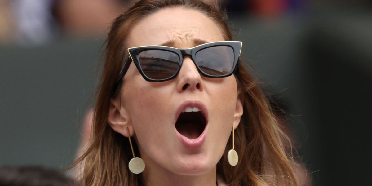 Jelena, wife of Novak Djokovic, was seen wearing black Dita Showgoer DTS513 04 sunglasses at the Wimbledon Tennis Championships 2025. Shop online now on Pretavoir