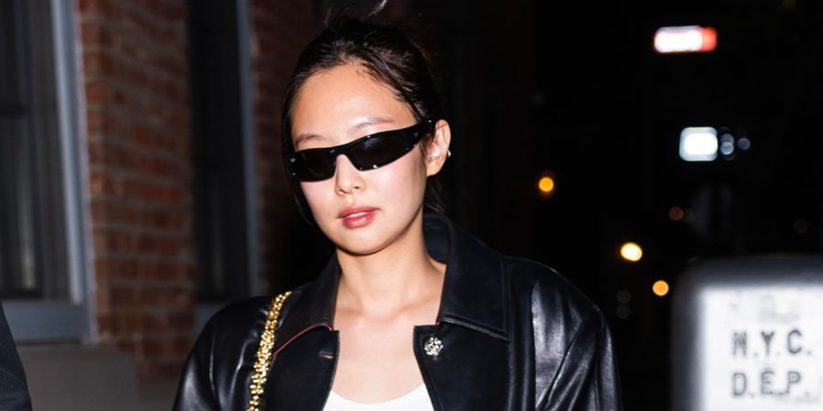 Jennie Kim of BLACKPINK was seen wearing black Ray-Ban RB 4335 601/71 wraparound sunglasses in New York City, May 2026.