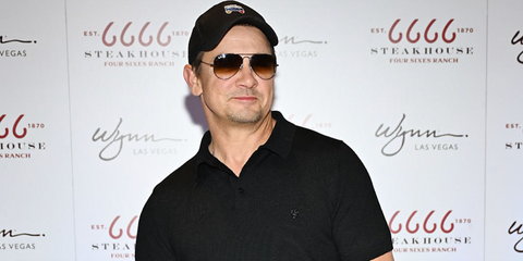 Hawkeye actor Jeremy Renner was seen wearing black Ray-Ban Aviator Large Metal RB 3025 002/51 sunglasses with brown gradient lenses at Wynn Las Vegas in September 2024