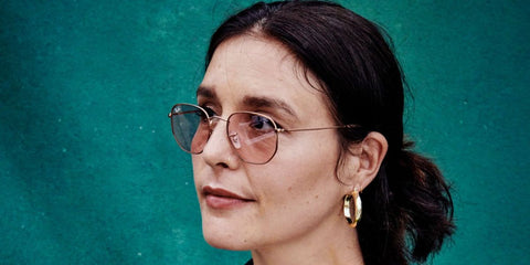 Singer-songwriter Jessie Ware was seen wearing copper Ray-Ban Hexagonal RB 3548N 9131/0X sunglasses with light pink lenses at the All Points East Festival 2019 in London.