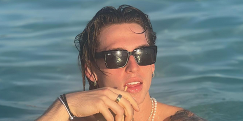 Former basketball player and content creator Jimmy Sotos was seen wearing black Ray-Ban Inverness RB 2191 901/31 square sunglasses in his Instagram post, September 2022.