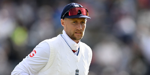 English cricketer Joe Root was seen wearing Oakley Sutro Lite OO9463 04 Prizm sunglasses in Leeds, England, June 2025