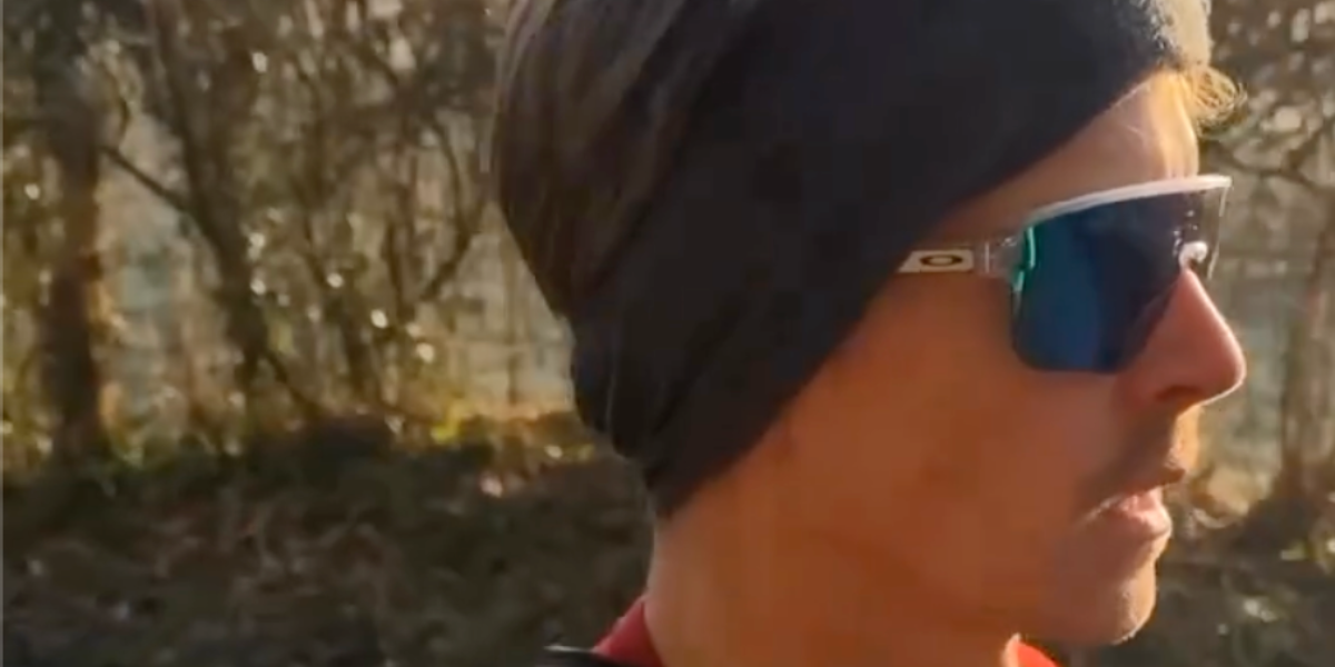 Joe Sugg was seen wearing Oakley Corridor Sq OO9415 05 Prizm sunglasses in his Instagram reel
