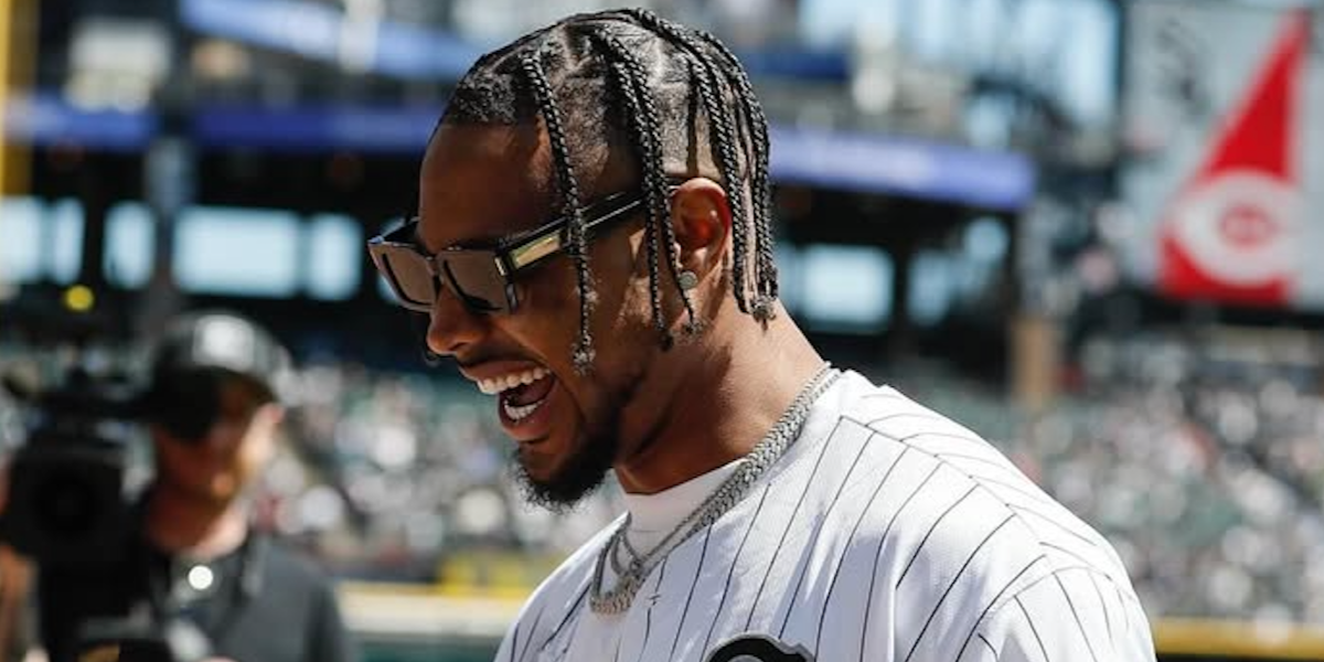 American football player Jonathan Owens of Indianapolis Colts (then Chicago Bears) was seen wearing black Saint Laurent SL 572 001 sunglasses in his Instagram post, April 2024.
