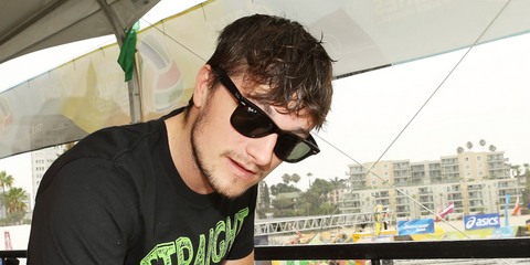 Josh Hutcherson was seen wearing the iconic Ray-Ban Wayfarer 2140 901/58 Polarised black sunglasses in Long Beach, California, August 2015. Shop online now on Pretavoir
